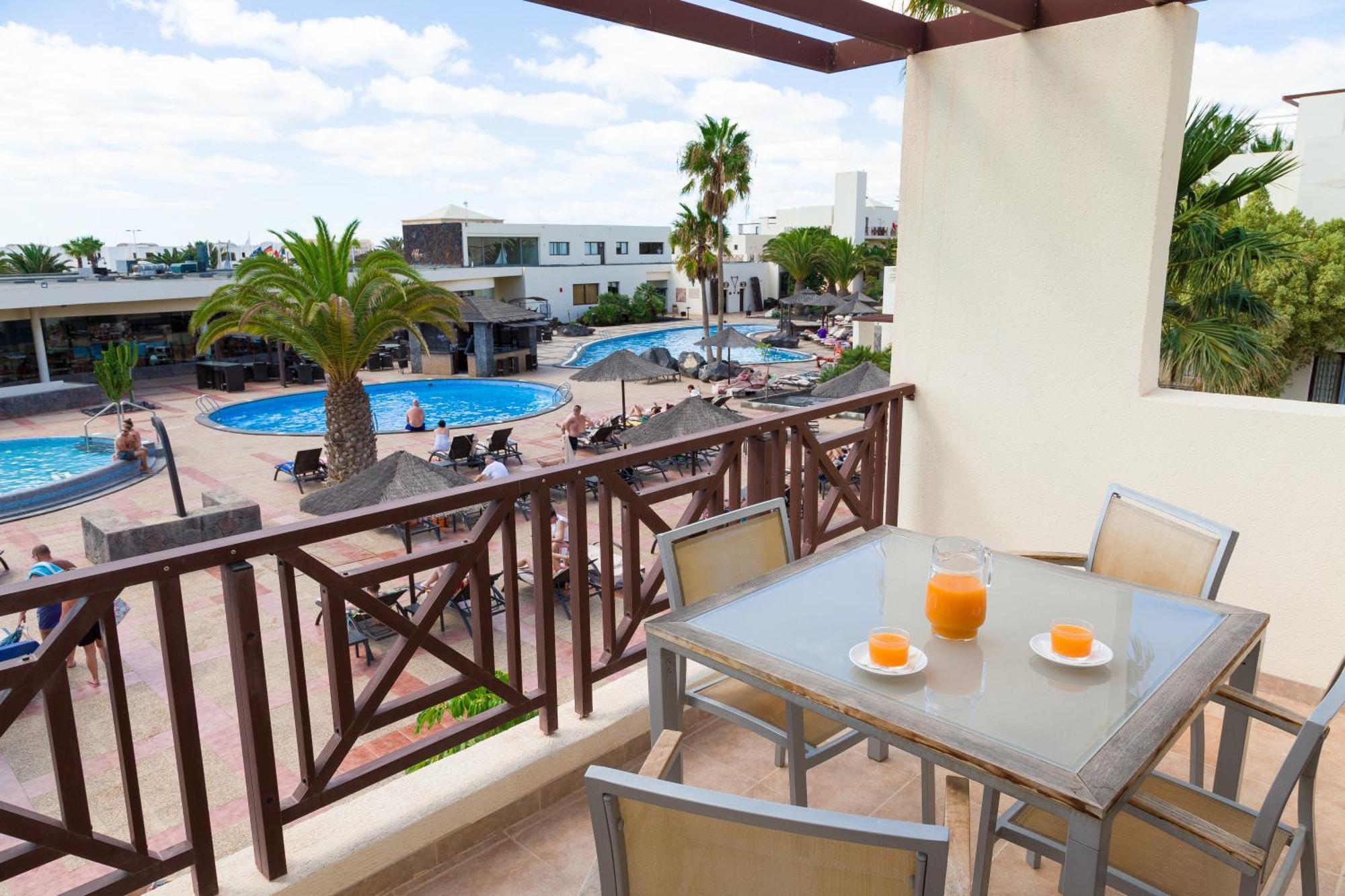 Suite Pool View